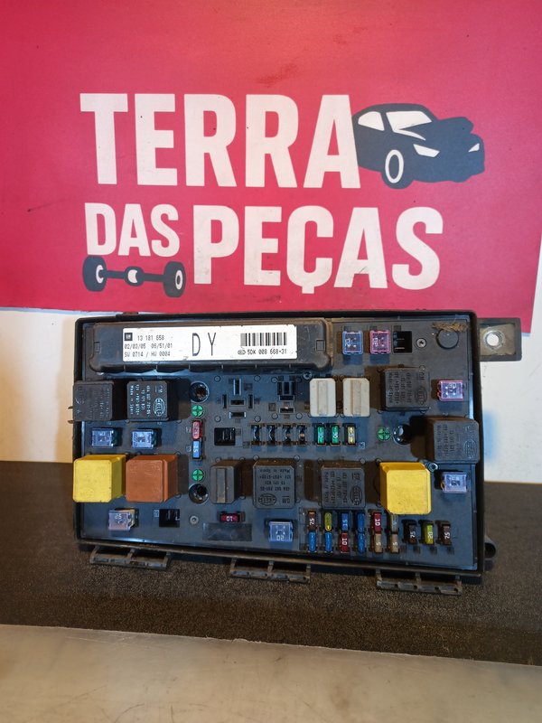 Caixa de Fusiveis OPEL 13181658