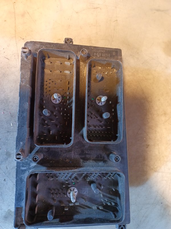 Caixa de Fusiveis OPEL 13145034