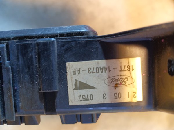 Caixa de Fusiveis FORD 1S7TAF