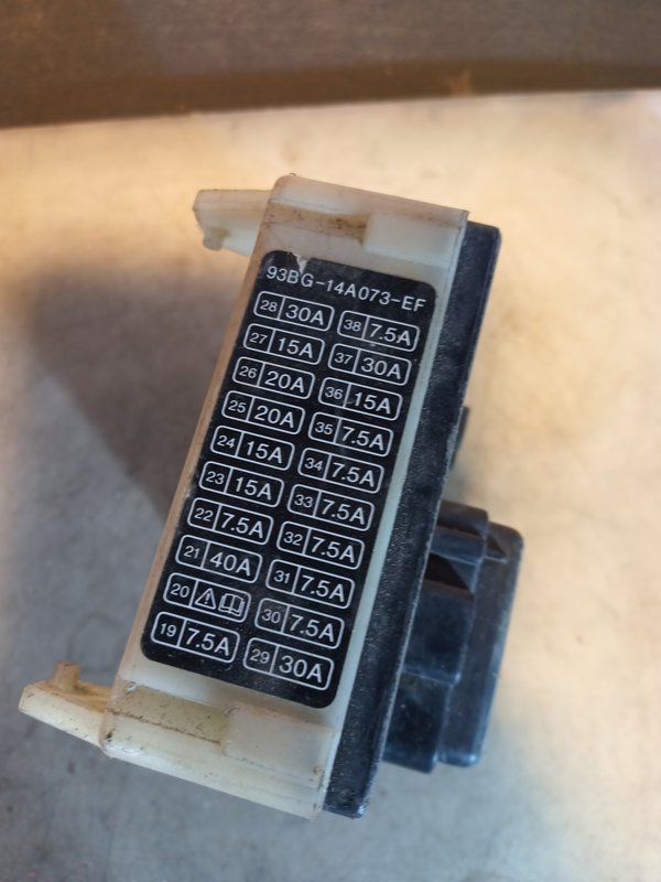 Caixa de Fusiveis FORD 93BG14K150AD