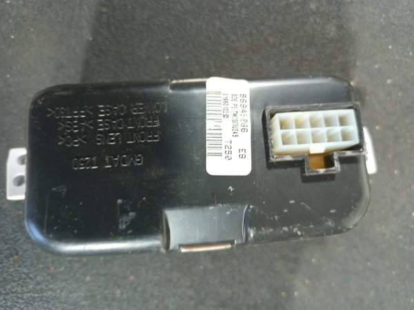 Consola Central CHEVROLET AVEO BRANCO 96945866