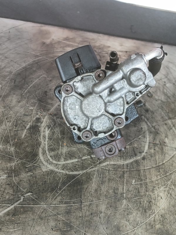 Bomba Injectora VAG 1.6 TDI 03L130755H