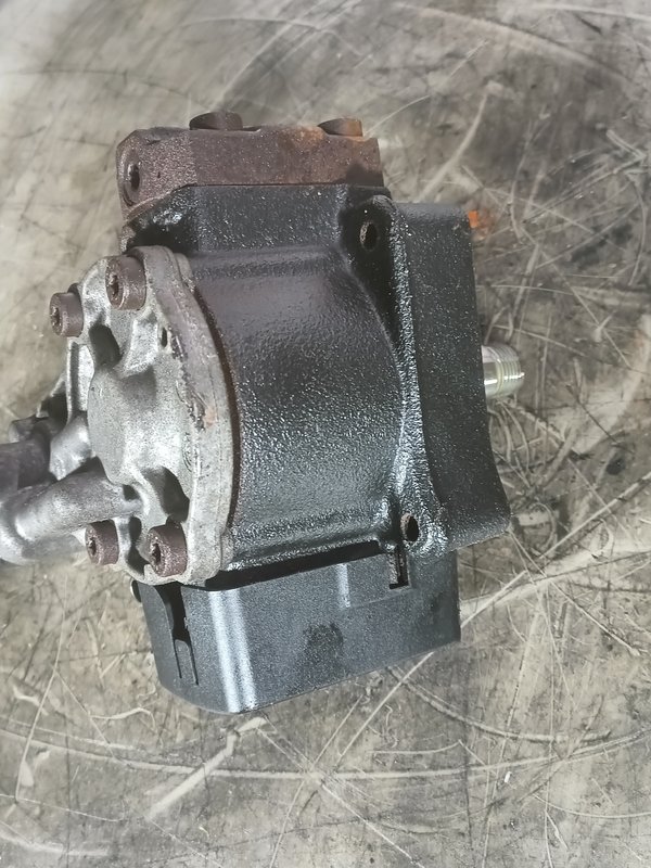 Bomba Injectora VAG 1.6 TDI 03L130755H