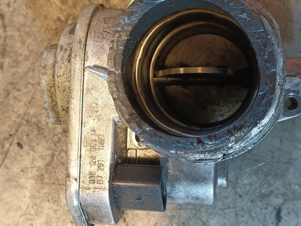 Borboleta Admissao VAG AUDI VW SEAT SKODA 038128063M