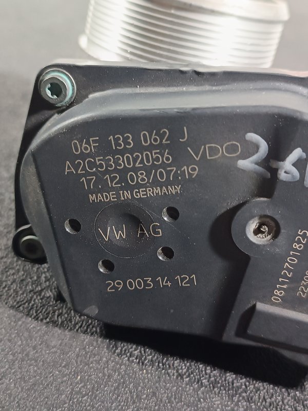 Borboleta Admissao Audi TT II 1.8 TFSI 06F133062J