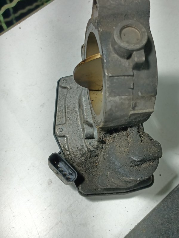 Borboleta Admissao BMW S5 F11 5R PRETA 10378517