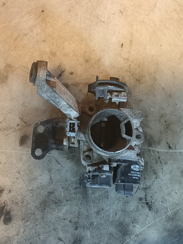 Borboleta Admissao Renault 1.2i 16v 102698A
