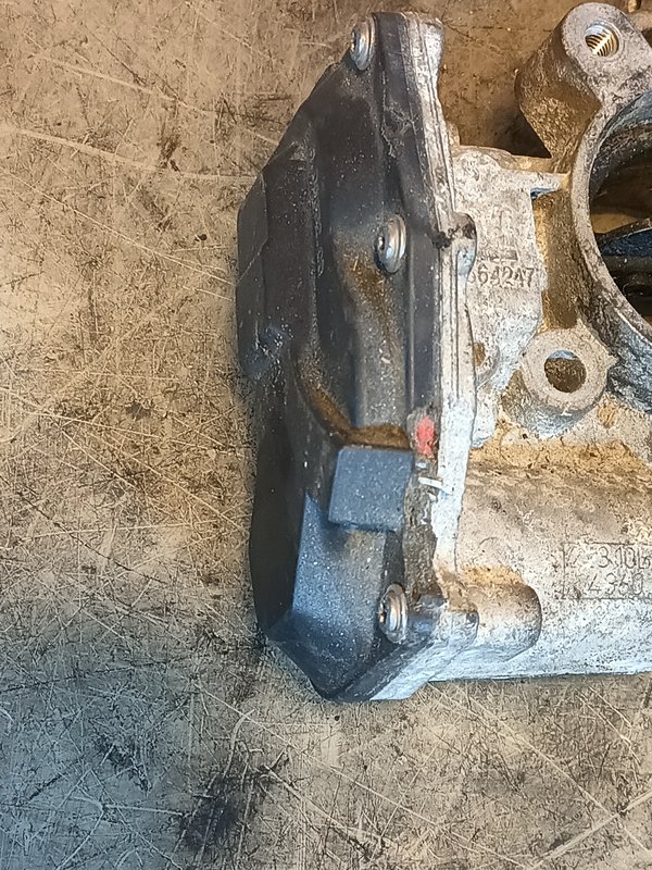 Borboleta Admissao Opel 1.3 CDTI 55564247 danificado