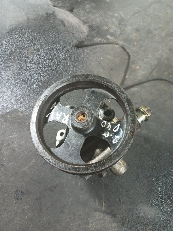 Bomba Direccao Assistida TOYOTA RAV4 II 44310-42090