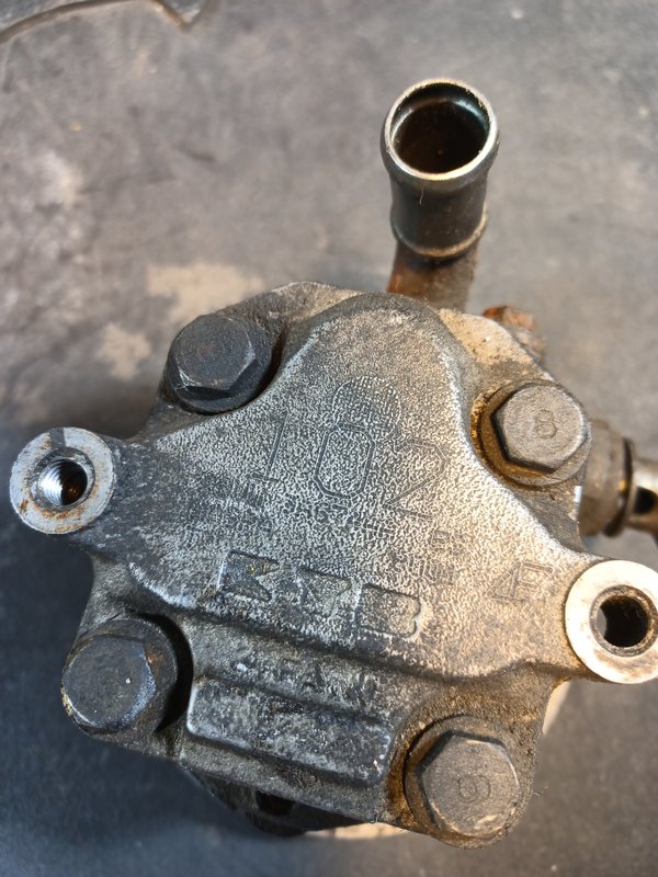 Bomba Direccao Assistida Grupo VAG 1.9 TDI 98VW3AG74AA