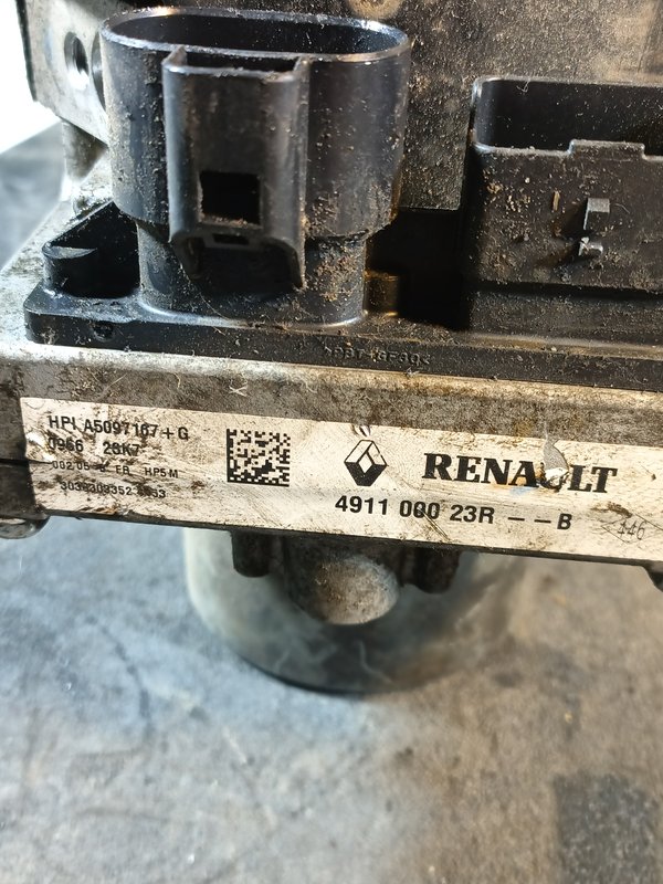 Bomba Direccao Assistida RENAULT LAGUNA 491100023RB