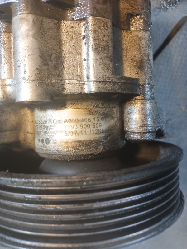 Bomba Direccao Assistida MERCEDES 7693900509