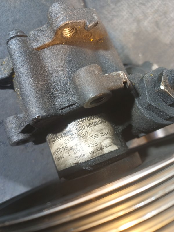 Bomba Direccao Assistida BMW 1092433