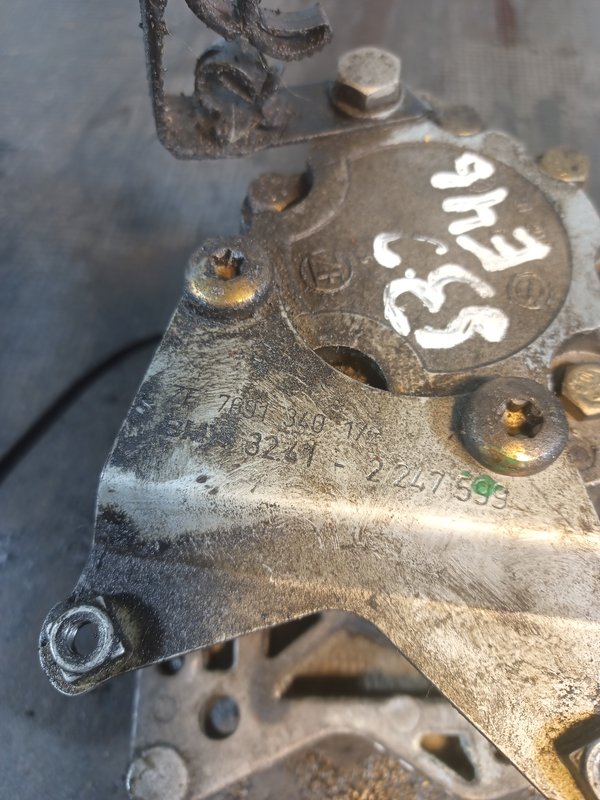 Bomba Direccao Assistida BMW 32412247599
