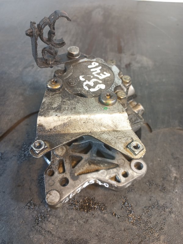 Bomba Direccao Assistida BMW 32412247599