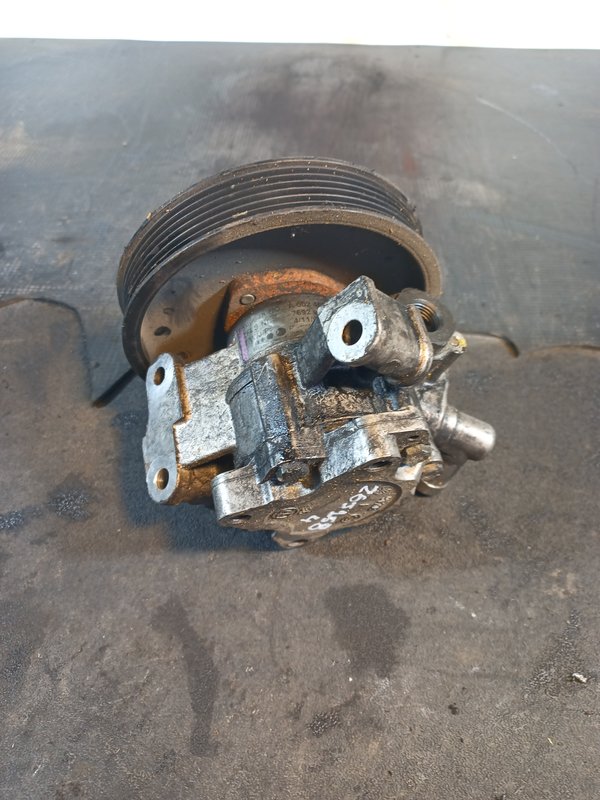Bomba Direccao Assistida MERCEDES A0024669401