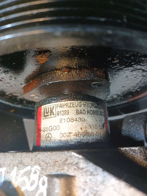 Bomba Direccao Assistida MERCEDES 0024668801