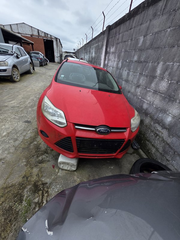 Frente Ford Focus III