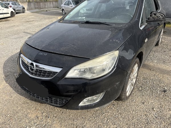 Frente Opel Astra J preto
