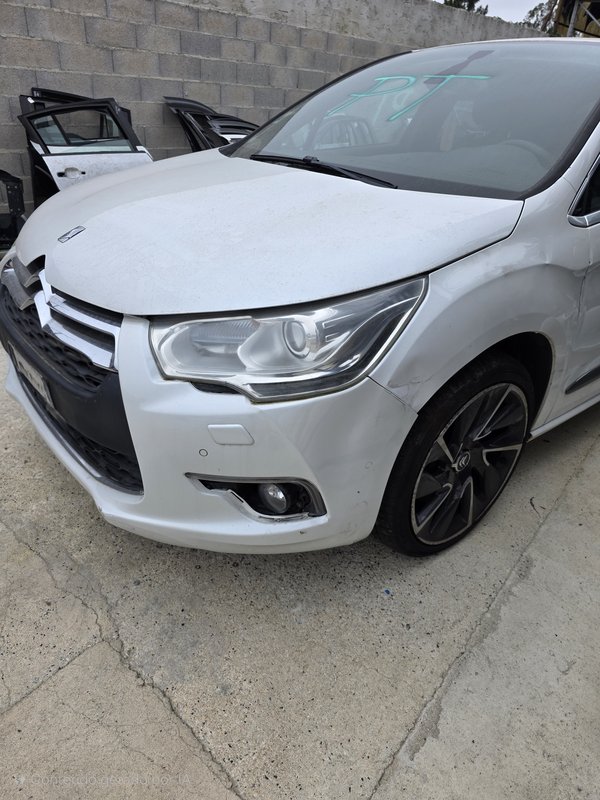 Conjunto Frente Citroen DS4 branco