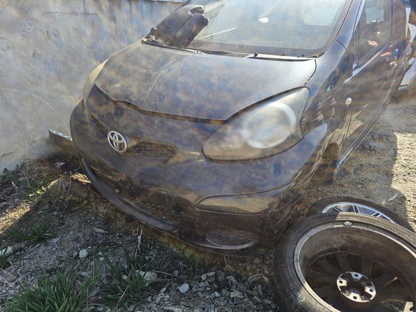 Frente toyota aygo I
