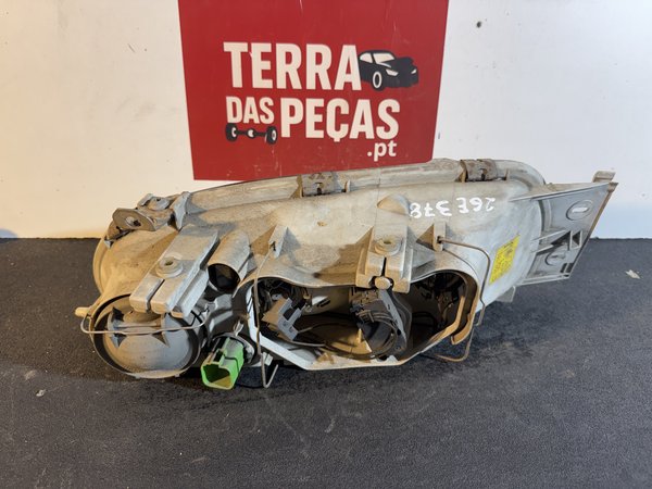 Farol Frontal Ford Fiesta IV Esquerdo 96FG13006AG