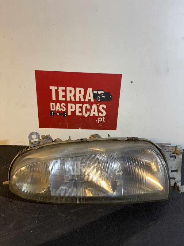 Farol Frontal Ford Fiesta IV Direito 96FG13005AG