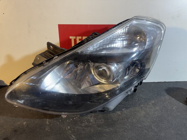 Farol Frontal Renault Clio III / I Esquerdo 8200261610 olho de boi