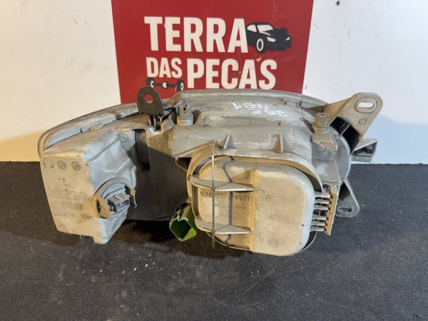 Farol Frontal Ford Escort VI Esquerdo 95AG13W030AB