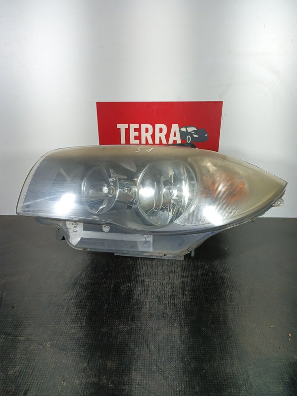 Farol Frontal BMW E81 Esquerdo 7193387 fundo preto