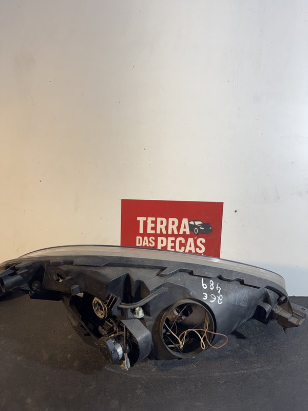 Farol Frontal Citroen C4 Picasso I / II Esq 9653564480
