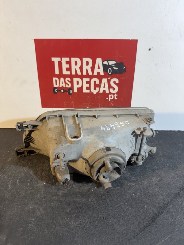 Farol Frontal Toyota Corolla E9 Direito 082121140