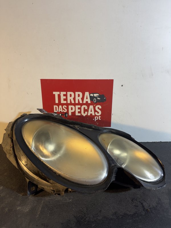 Farol Frontal Smart Forfour I Direito A4545400054