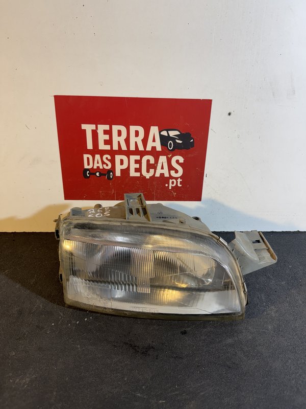 Farol Frontal Fiat Punto I Direito 46433209