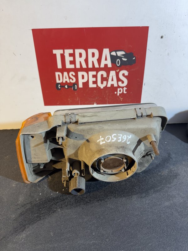 Farol Frontal Seat Marbella Esquerdo 0020068