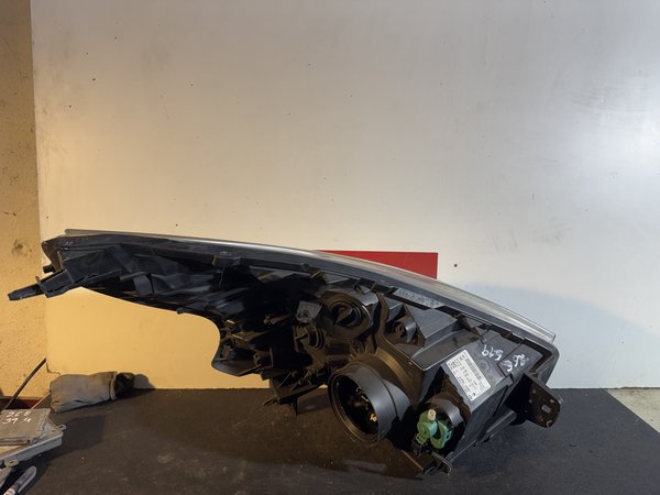 Farol Frontal Renault Trafic III Esquerdo 260607934R