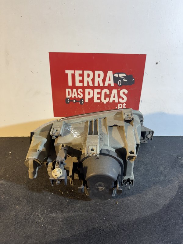 Farol Renault Clio I / I Esquerdo 7701034150