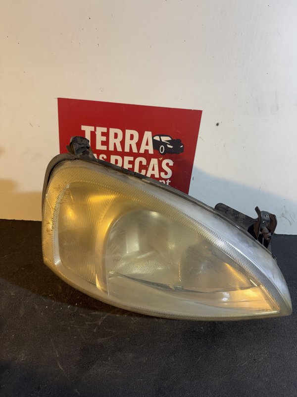 Farol Frontal Opel Corsa C Direito 09114330