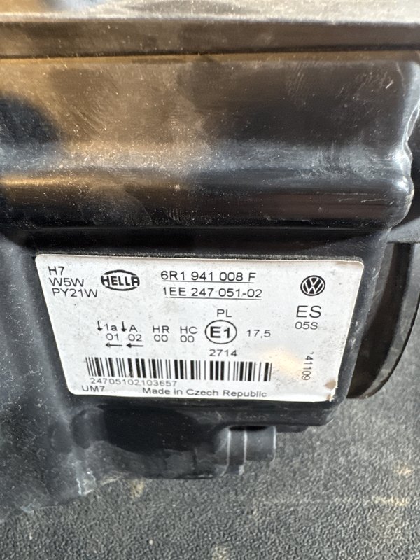 Farol Frontal VW Polo 6R Direito 6R1941008F