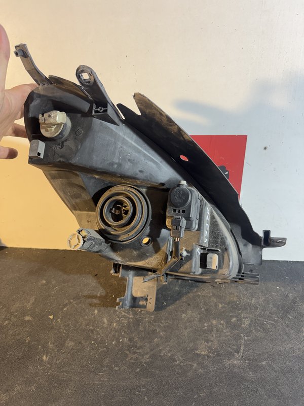 Farol Frontal Citroen Xsara Picasso Esquerdo 9649557480