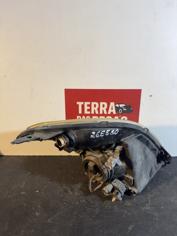 Farol Frontal Suzuki Swift III Esquerdo 35320-62J11
