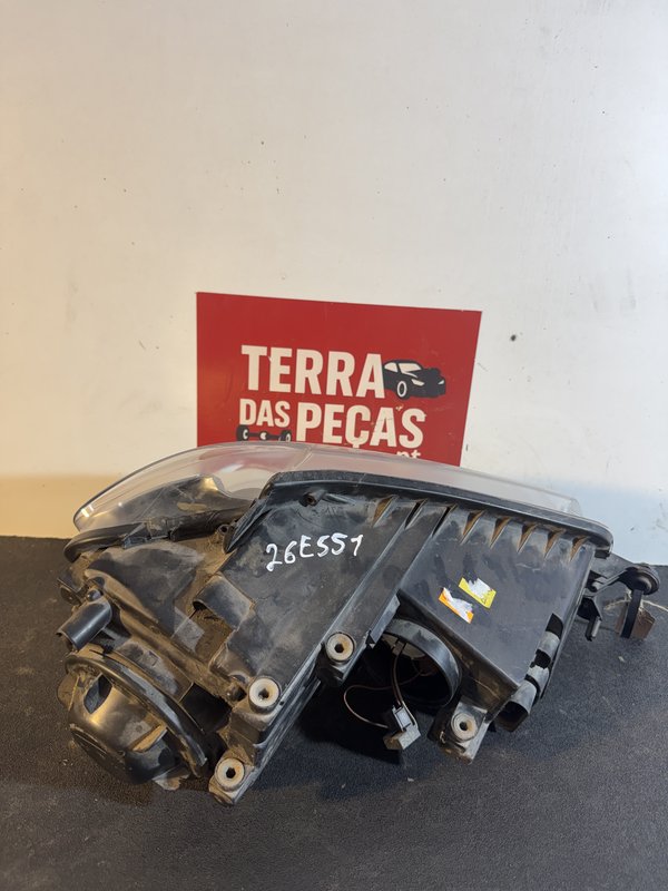 Farol Frontal VW Touran Esquerdo 1T1941005B