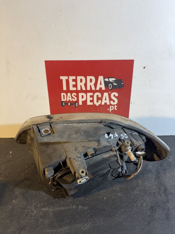 Farol Frontal Seat Ibiza 6K2 Direito 6K1941044A