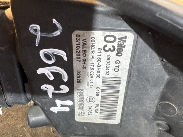 Farol Frontal Peugeot 107 Esquerdo 81150-0H030