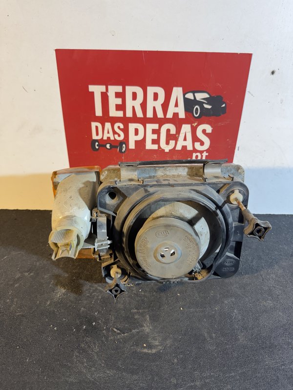 Farol Frontal OPEL Corsa A Esquerdo 67514888