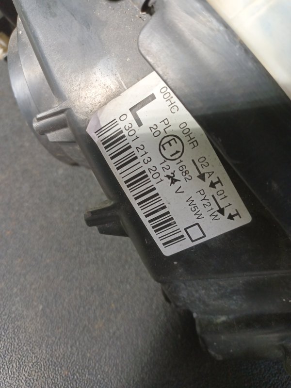 Farol Frontal PEUGEOT 407 Esquerdo 9656668880