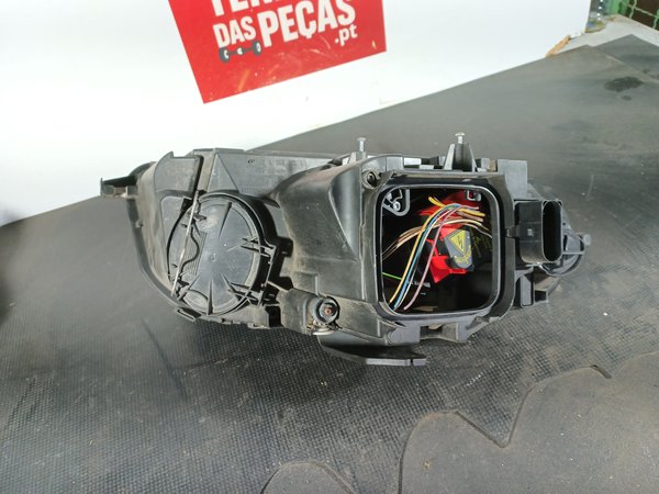 Farol Frontal AUDI A3 8P 8P0941003D