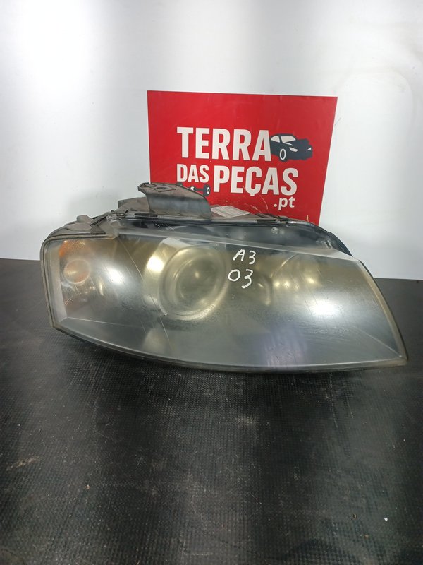 Farol Frontal AUDI A3 8P Direito 8P0941004R