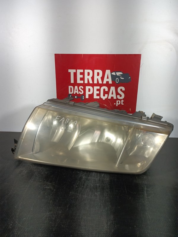 Farol Frontal SKODA Fabia I Esquerdo 6Y1941015H