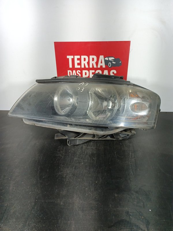 Farol Frontal AUDI A3 8P Esquerdo 8P0941003A